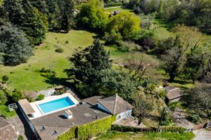 Quinsac – Maison d'exception avec dépendance, piscine et parc d'1,25 hectare – 20 min de Bordeaux