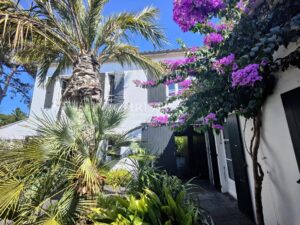 LES PORTES-EN-RE - Atypical, landscaped family home a few minutes from the beach