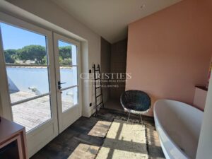 LES PORTES-EN-RE - Atypical, landscaped family home a few minutes from the beach