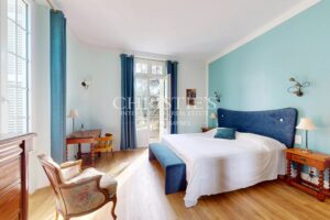 Élégante maison de caractère avec parc arboré, piscine et fort potentiel d’accueil