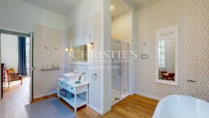 Élégante maison de caractère avec parc arboré, piscine et fort potentiel d’accueil