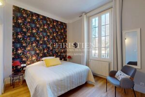 Élégante maison de caractère avec parc arboré, piscine et fort potentiel d’accueil