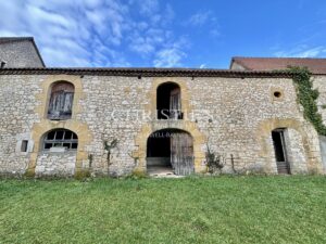 Élégante maison de caractère avec parc arboré, piscine et fort potentiel d’accueil