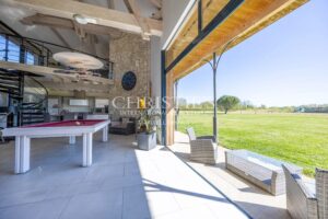 Maison d'architecte éco-responsable d'exception — À quelques pas d'un village