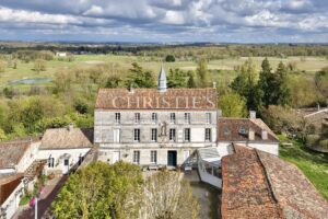 Maison de Maître d’Exception dominant la Charente, aux portes d’Angoulême