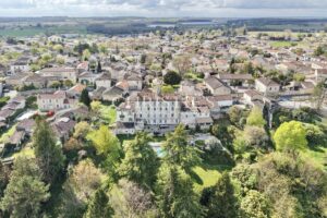 Maison de Maître d’Exception dominant la Charente, aux portes d’Angoulême