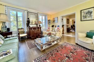 Maison de Maître d’Exception dominant la Charente, aux portes d’Angoulême