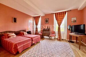 Maison de Maître d’Exception dominant la Charente, aux portes d’Angoulême