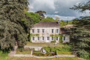 Propriété avec vue au coeur de la campagne girondine