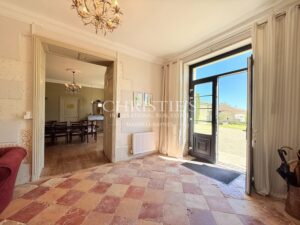 Where Tuscany Meets the Charente – A Distinguished Estate with Endless Horizons