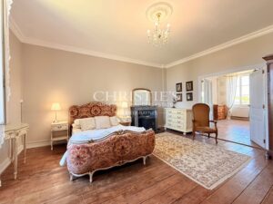 Where Tuscany Meets the Charente – A Distinguished Estate with Endless Horizons