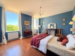 Where Tuscany Meets the Charente – A Distinguished Estate with Endless Horizons