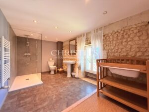 Where Tuscany Meets the Charente – A Distinguished Estate with Endless Horizons