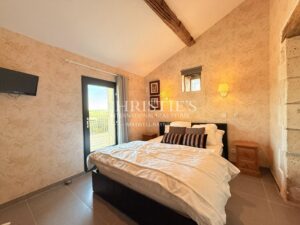 Where Tuscany Meets the Charente – A Distinguished Estate with Endless Horizons