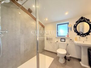 Where Tuscany Meets the Charente – A Distinguished Estate with Endless Horizons