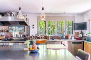 Lanton | Volumes Exceptionnels & Cadre de Vie Privilégié