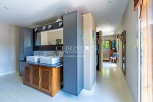 Lanton | Volumes Exceptionnels & Cadre de Vie Privilégié