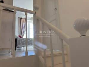 Villa rénovée piscine jardin paysager