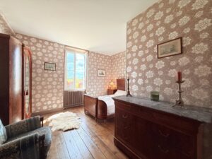 Character property with pool, outbuildings and enclosed land