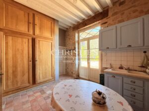 A Character Estate with Courtyard and Parkland – Space, Authenticity and Enduring Quality in the Limousin