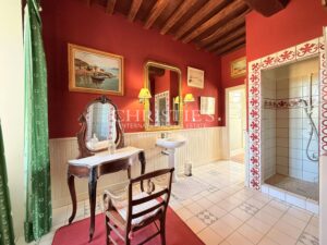 A Character Estate with Courtyard and Parkland – Space, Authenticity and Enduring Quality in the Limousin