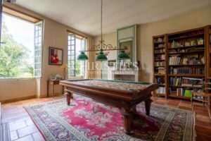 Maison pittoresque au bord des canaux avec accès direct à l'eau