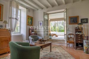 Maison pittoresque au bord des canaux avec accès direct à l'eau