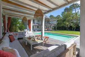 Villa familiale avec piscine grand jardin