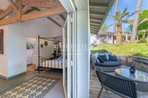 Villa familiale avec piscine grand jardin