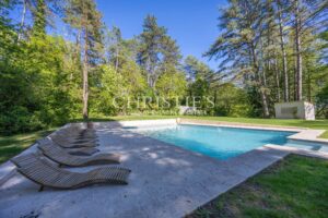 A Breathtaking Chateau Estate, elegantly situated atop the region's Highest Hill