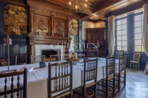 A Breathtaking Chateau Estate, elegantly situated atop the region's Highest Hill