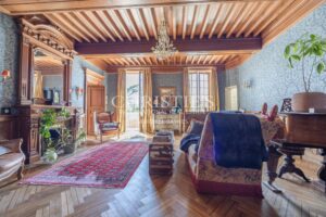 A Breathtaking Chateau Estate, elegantly situated atop the region's Highest Hill