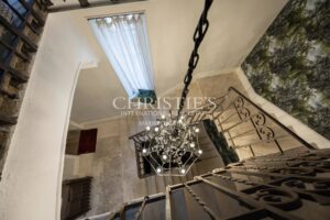 A Breathtaking Chateau Estate, elegantly situated atop the region's Highest Hill