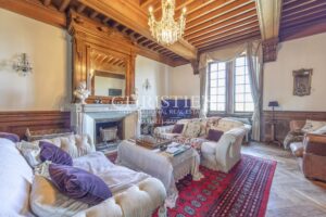 A Breathtaking Chateau Estate, elegantly situated atop the region's Highest Hill