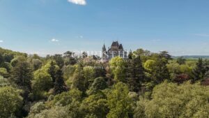 A Breathtaking Chateau Estate, elegantly situated atop the region's Highest Hill