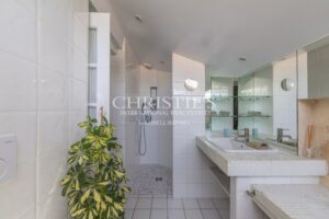 Propriété de charme nichée dans un écrin de nature, avec vues dégagées