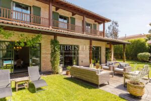 Bouscat 5 min à pied du Tram D - Demeure de charme familiale avec dépendance et garage