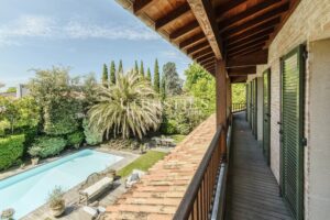 Bouscat 5 min à pied du Tram D - Demeure de charme familiale avec dépendance et garage