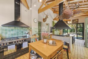 Bouscat 5 min à pied du Tram D - Demeure de charme familiale avec dépendance et garage