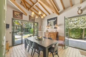 Bouscat 5 min à pied du Tram D - Demeure de charme familiale avec dépendance et garage