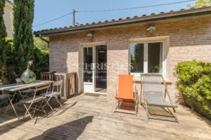 Bouscat 5 min à pied du Tram D - Demeure de charme familiale avec dépendance et garage