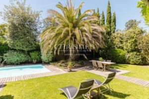 Bouscat 5 min à pied du Tram D - Demeure de charme familiale avec dépendance et garage