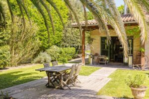 Bouscat 5 min à pied du Tram D - Demeure de charme familiale avec dépendance et garage