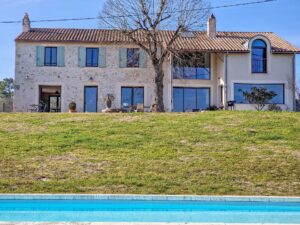 La ferme Woodland Valley View avec piscine et 11 hectares de terres de pâturage