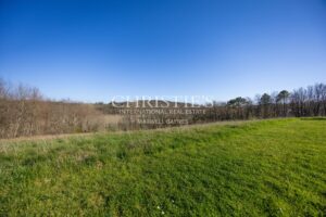 La ferme Woodland Valley View avec piscine et 11 hectares de terres de pâturage