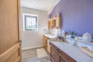 La ferme Woodland Valley View avec piscine et 11 hectares de terres de pâturage