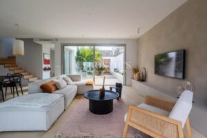 TALENCE – PROPRIÉTÉ DE CHARME AUX ACCENTS MÉDITERRANÉENS AVEC PISCINE