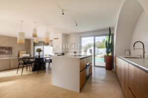 TALENCE – PROPRIÉTÉ DE CHARME AUX ACCENTS MÉDITERRANÉENS AVEC PISCINE