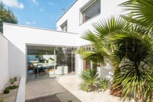 TALENCE – PROPRIÉTÉ DE CHARME AUX ACCENTS MÉDITERRANÉENS AVEC PISCINE