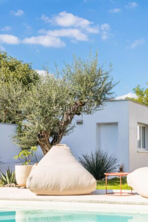 TALENCE – PROPRIÉTÉ DE CHARME AUX ACCENTS MÉDITERRANÉENS AVEC PISCINE